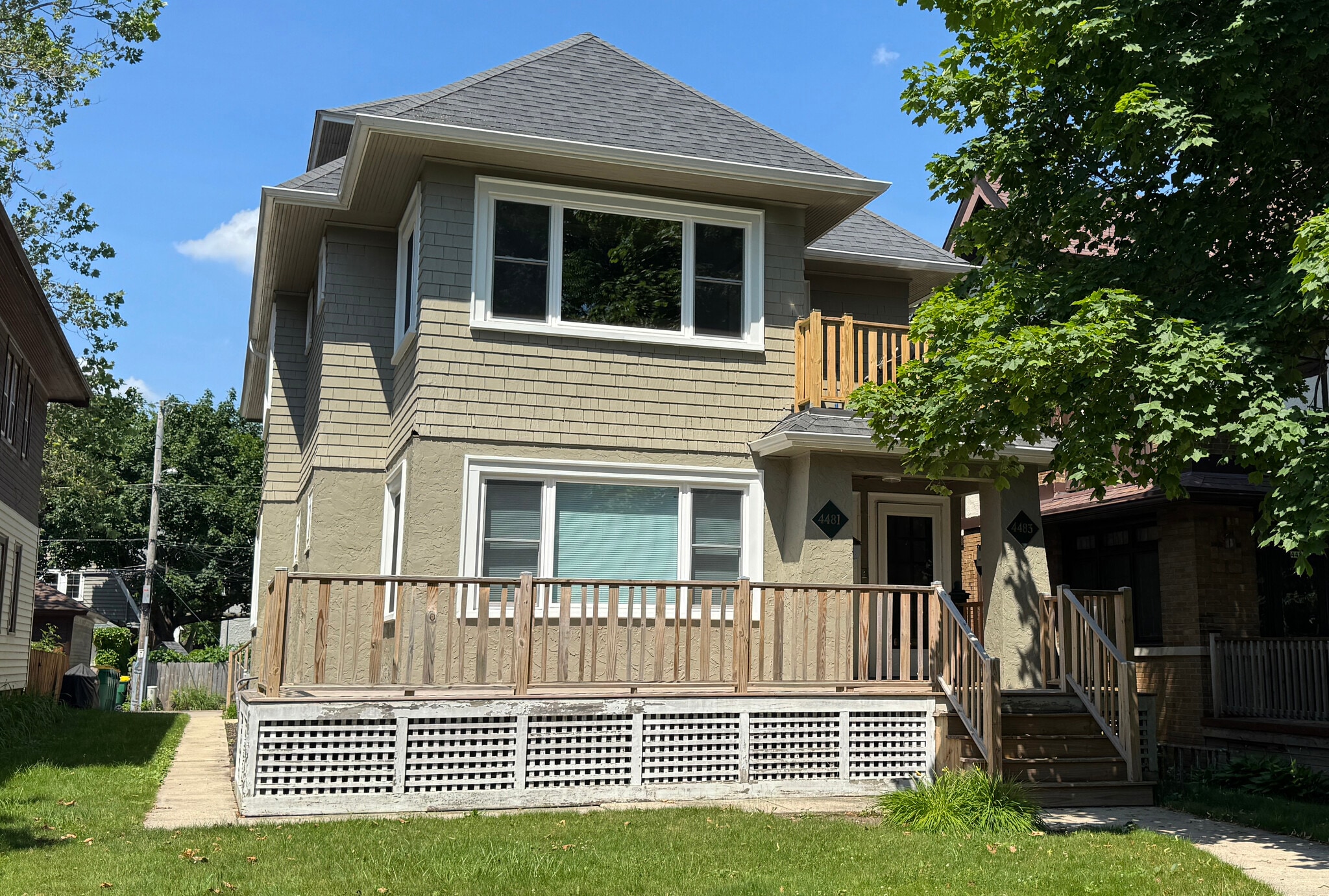 Building Photo - 4481 N Frederick Ave