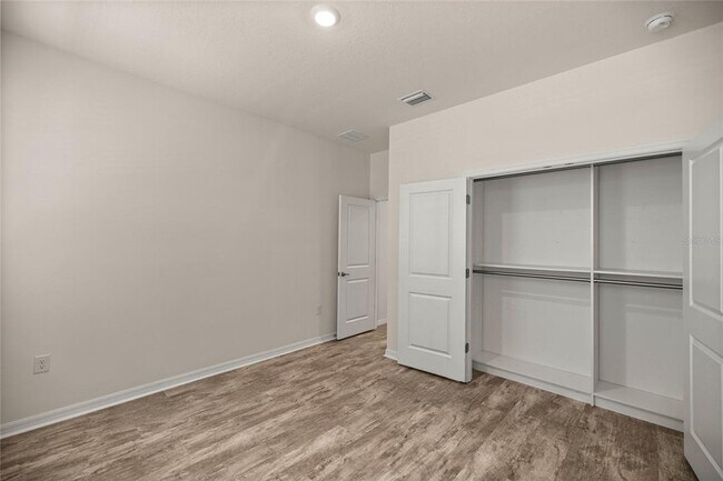 Building Photo - 8810 SW 63rd Ave