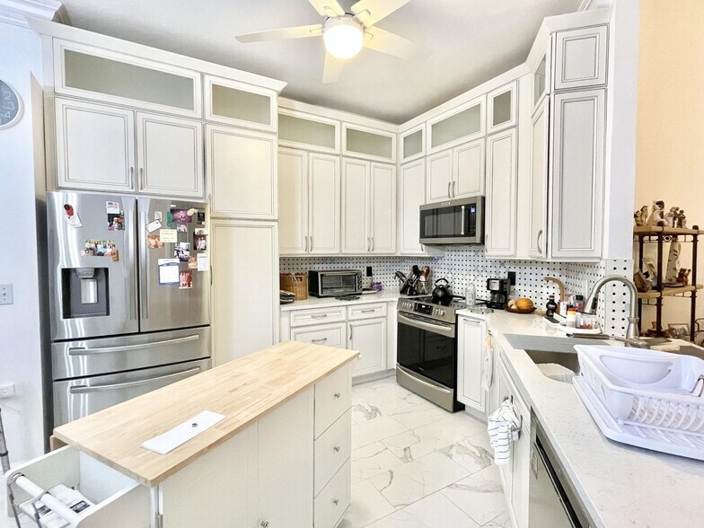 Building Photo - 9663 Boca Gardens Cir N