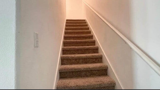 Building Photo - 343 Mica Trl