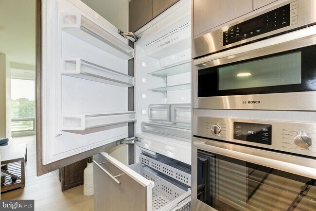 Building Photo - 2501 M St NW