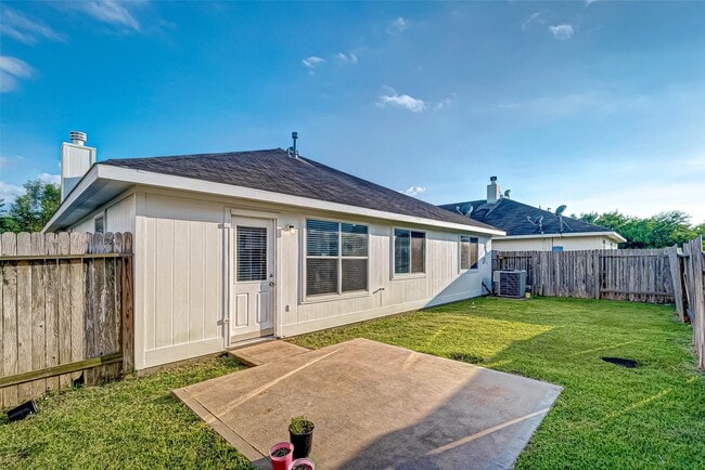 Building Photo - 17038 Midnight Sun Ln