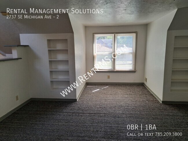 Building Photo - 2737 SE Michigan Ave