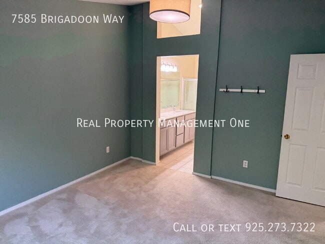 Building Photo - 7585 Brigadoon Way