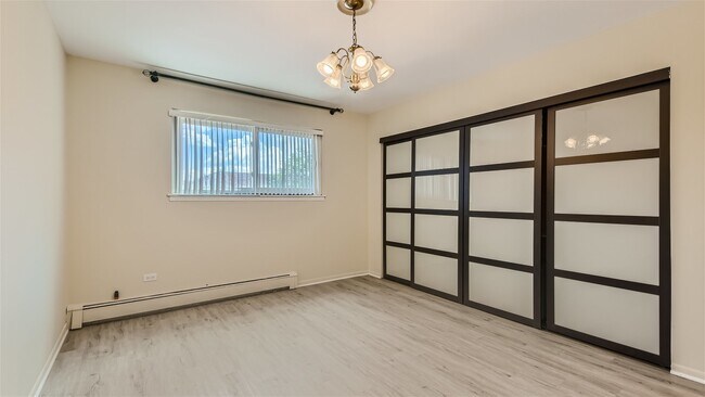 Building Photo - 8936 N Parkside Ave