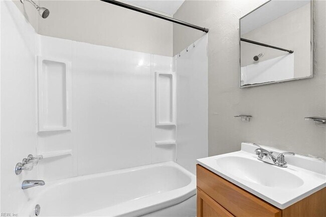 Building Photo - 200 Pullman Ave