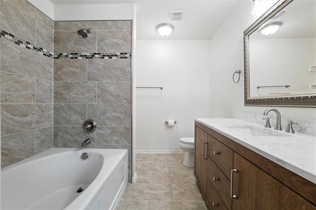 Building Photo - 8828 Chisholm Trail