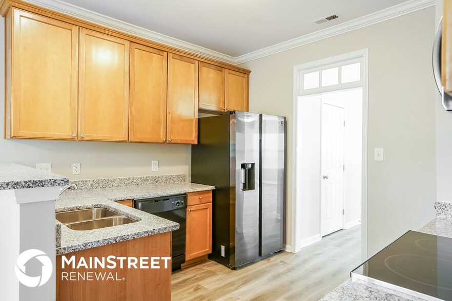 Building Photo - 5829 Wynmore Road