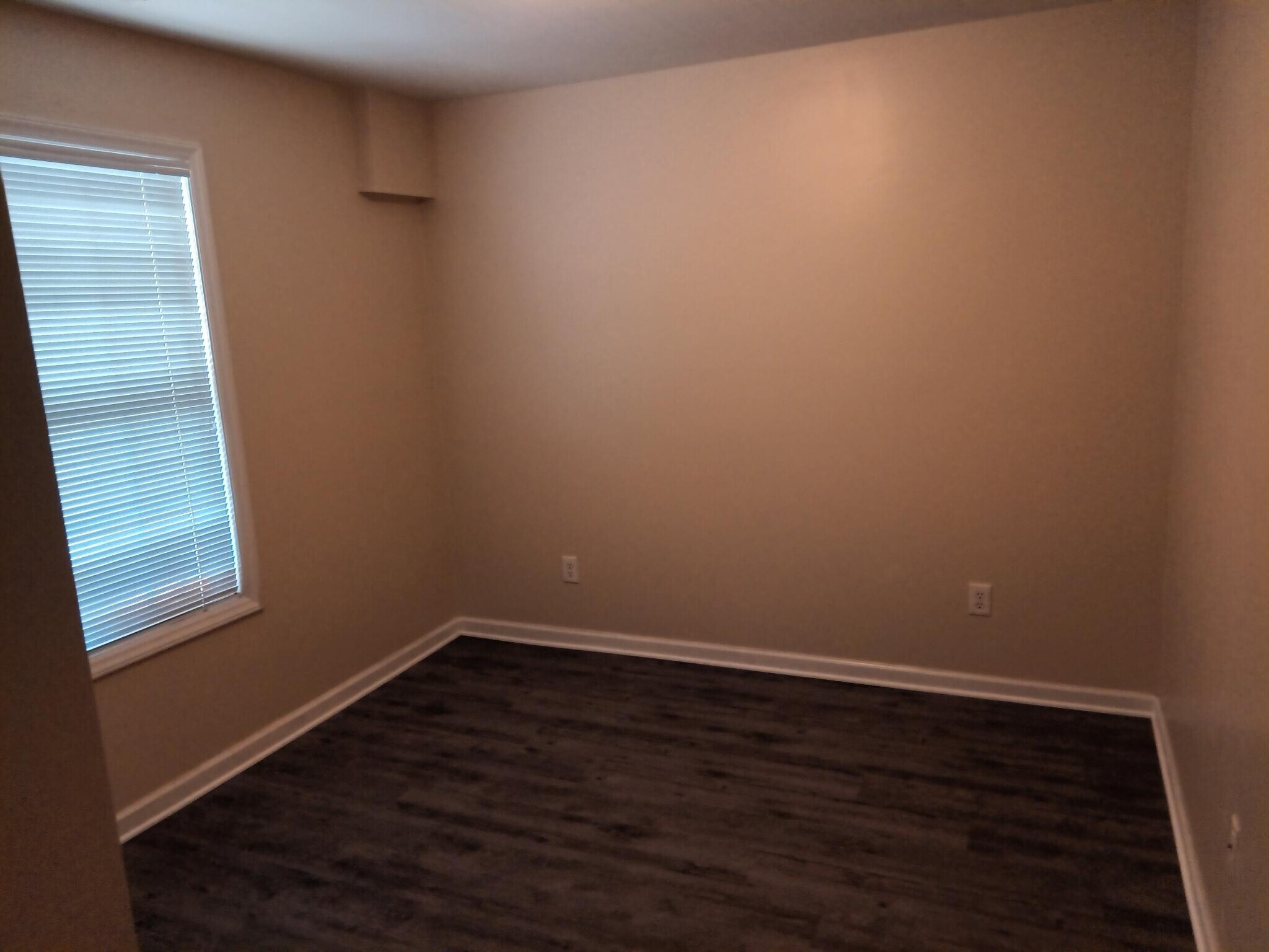 Building Photo - 2900 Trailwood Pines Ln
