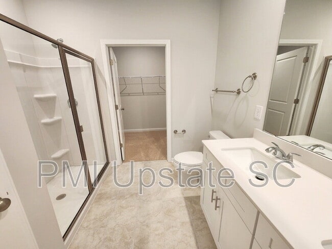 Building Photo - 407 Mariene Dr