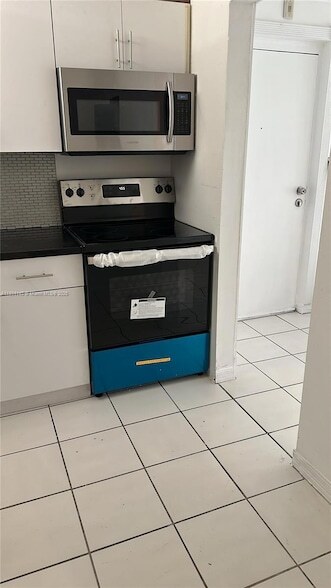 Building Photo - 8301 SW 142nd Ave