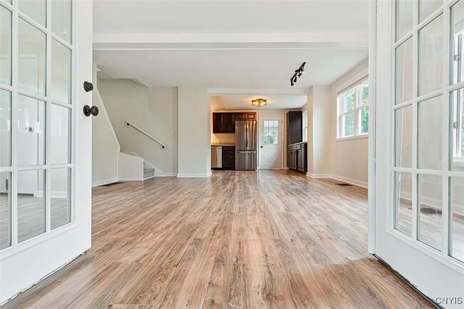 Primary Photo - 6 Wilbur Rd