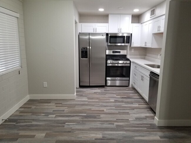 Building Photo - 3214 N 68th St