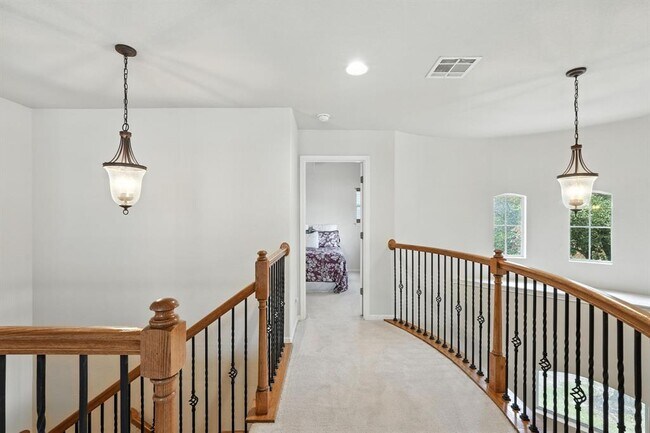 Building Photo - 1802 Misty Ridge