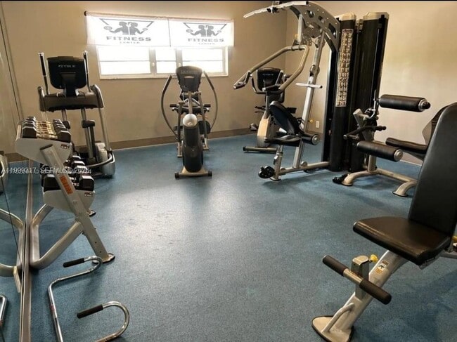 Building Photo - 5251 SW 29th St