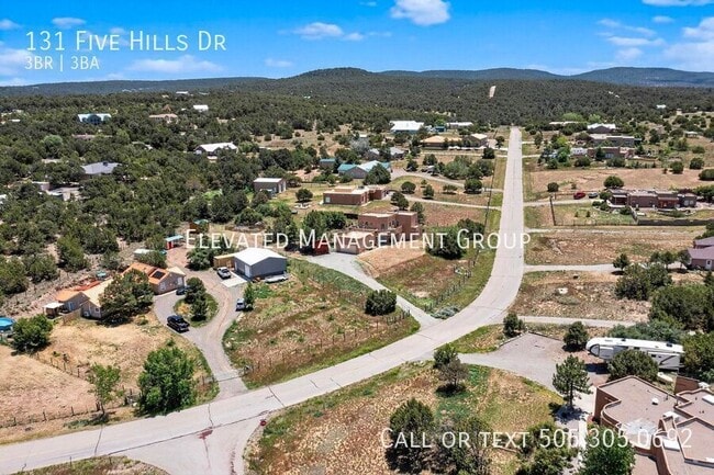 Building Photo - 131 Five Hls Dr