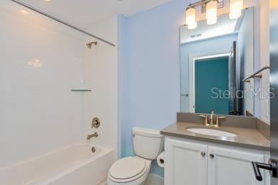 Building Photo - 8276 Modiano St