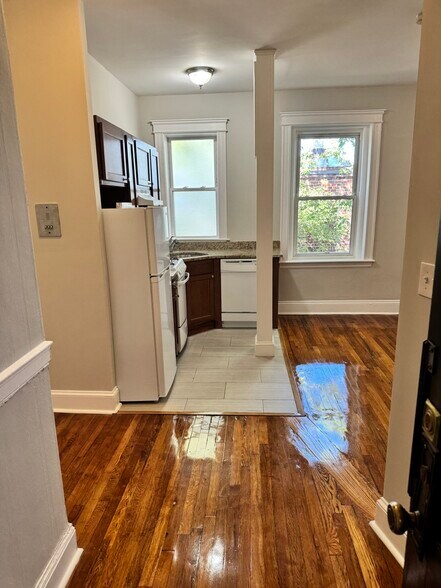 Building Photo - 1193 Commonwealth Ave