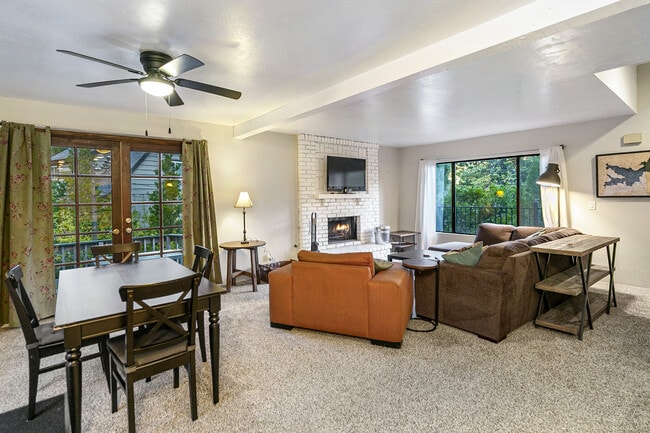 Building Photo - 117 A Ln