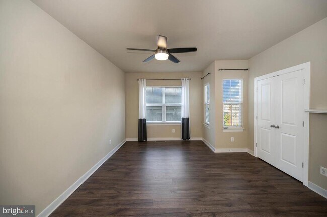 Building Photo - 100 Nestor's Pl