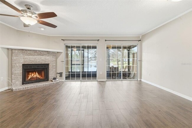 Building Photo - 2201 Coach House Blvd