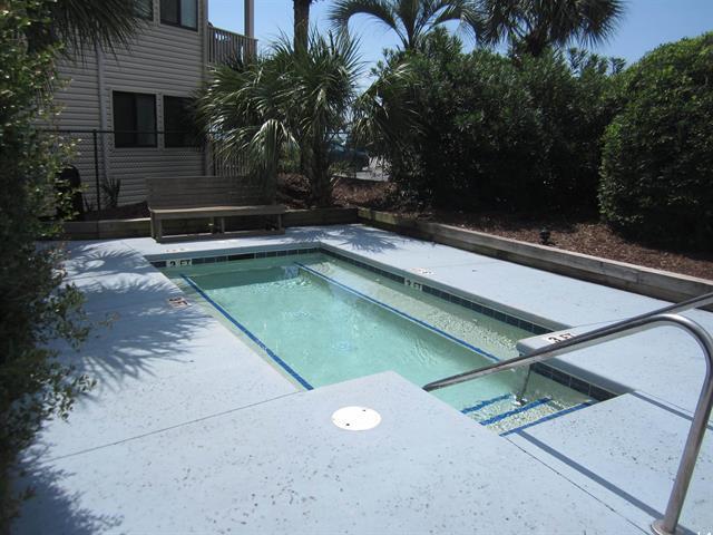 Building Photo - 5601 N Ocean Blvd