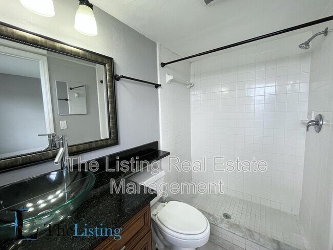 Building Photo - 13828 Timberbrooke Dr