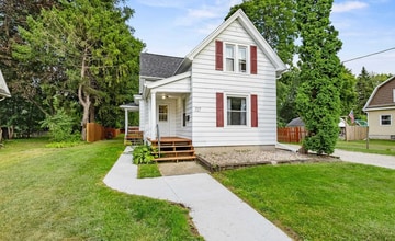 Building Photo - 717 4th St