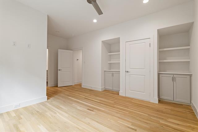Building Photo - 6255 Belmont Ave