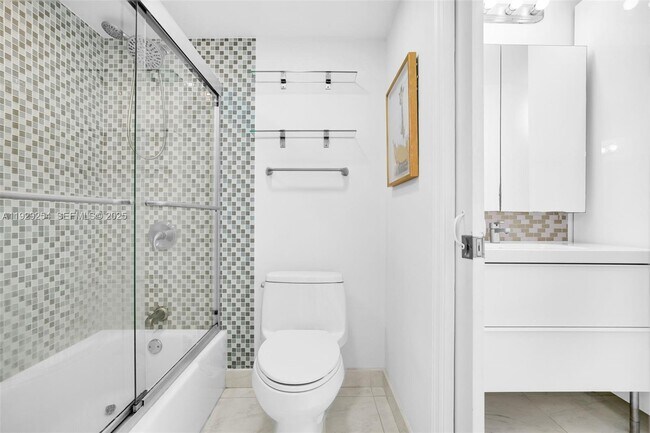 Building Photo - 2030 S Ocean Dr