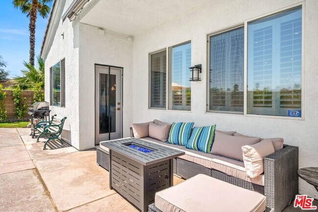 Building Photo - 3260 N Avenida San Gabriel Rd