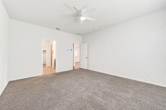 Building Photo - 908 Hay Loft Ln