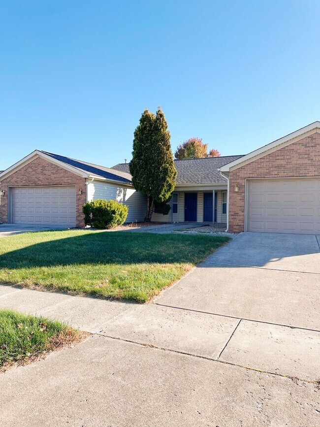 Primary Photo - Spacious 2-Bed, 2-Bath Duplex with Attache...