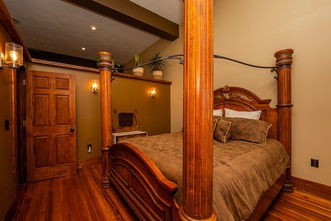 Building Photo - 101 N Main Ave