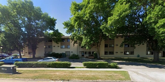 Building Photo - 1531 6th Pl SE