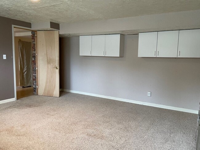 Building Photo - Charming 3 Bed 2.5 Bath Home in Newcastle
