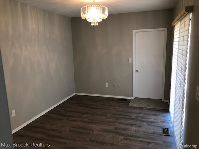 Building Photo - 6365 Richard Run St