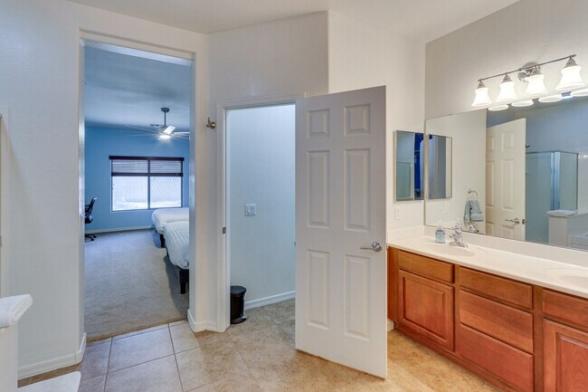 Building Photo - 19053 N Wilson St