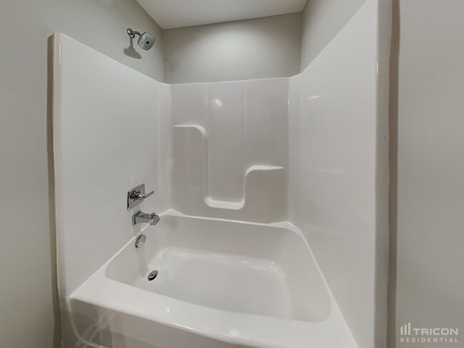 Building Photo - 205 Ashmere Ct