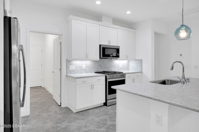 Building Photo - 216 Gypsy Palace Ln