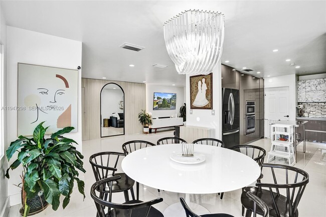 Building Photo - 9181 Byron Ave