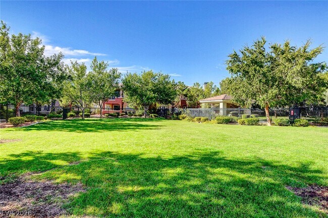 Building Photo - 10809 Garden Mist Dr