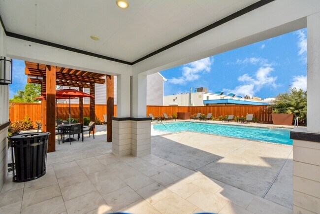 Building Photo - 787 Strawberry Pines Ct