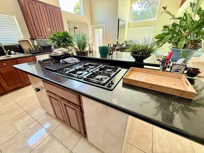 Building Photo - Rancho Penasquitos 6 Bedroom Home For Lease