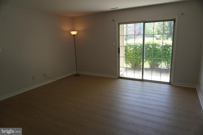 Building Photo - 1907A Ralston Dr