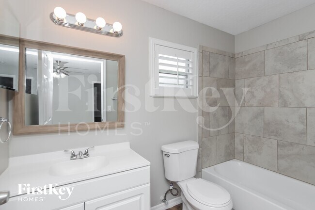 Building Photo - 1309 Buffing Cir SE