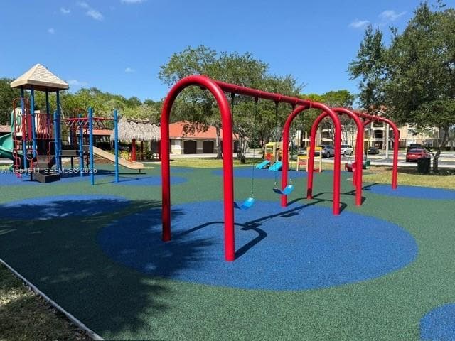 Building Photo - 101 SW 117th Ave