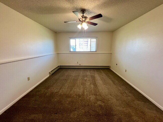 Building Photo - Two Bedroom with Garage Ready Now!