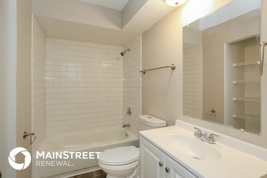 Building Photo - 10805 Naples Ct S