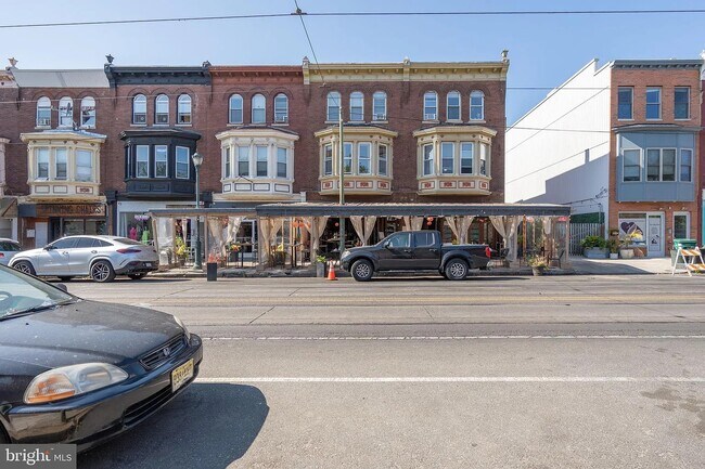 Building Photo - 5608 Florence Ave